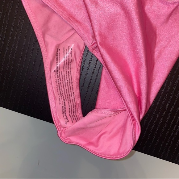 Forever 21 | Pink one-piece graphic “girls” swimwear| M - Picture 6 of 6